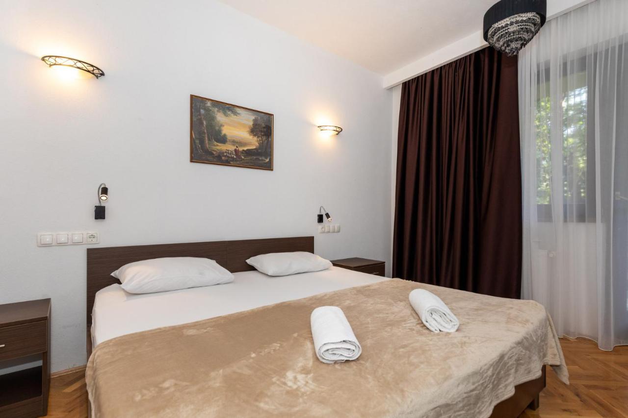 Holiday Resort Zlatni Dol Mostar Goranci Exterior photo